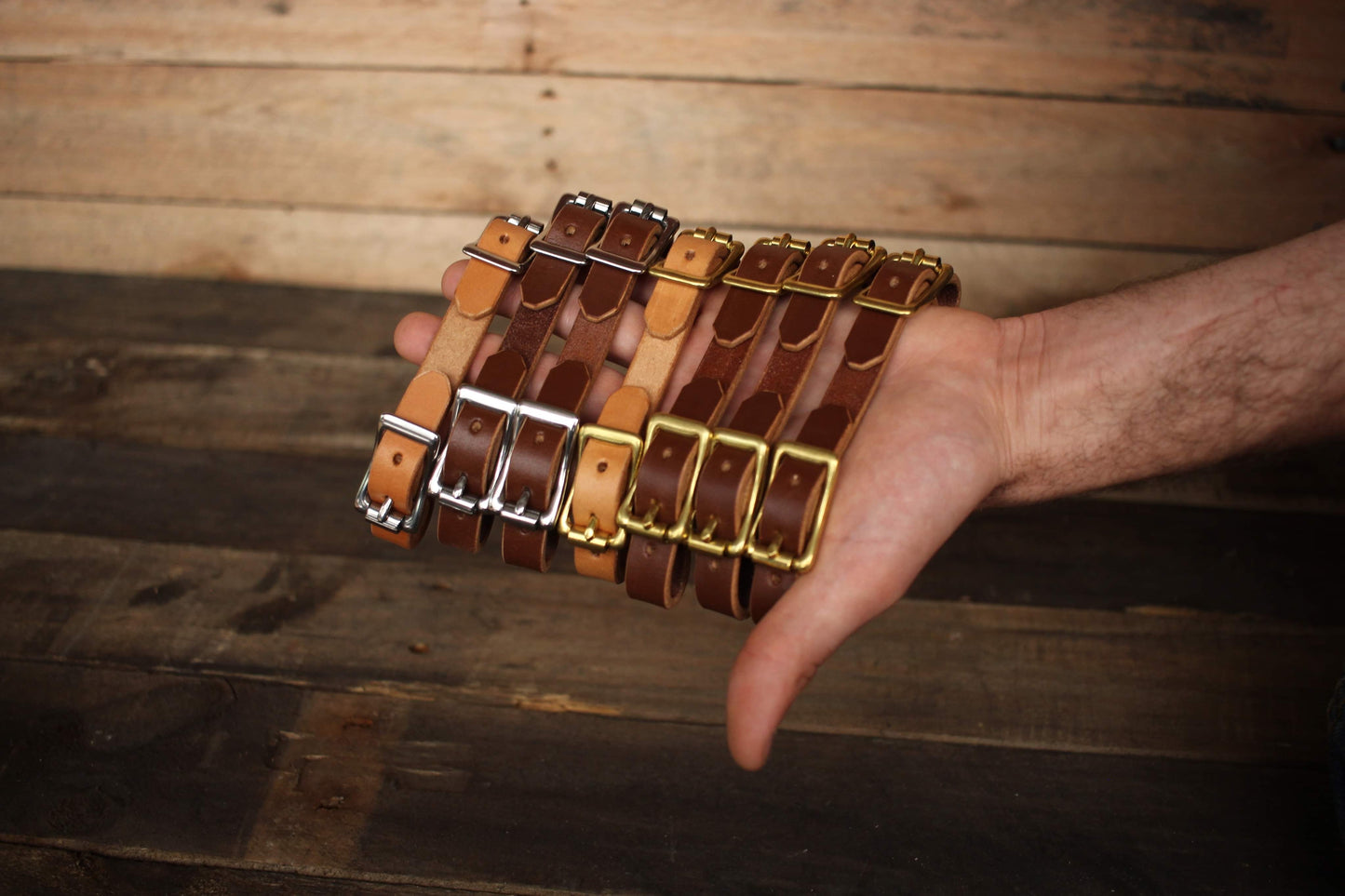 Curb Strap Natural/Brass